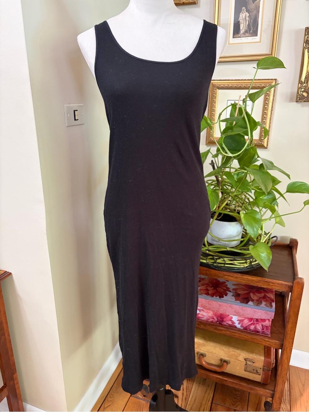 Divided H&M SzMed Black Sleeveless Maxi Dress